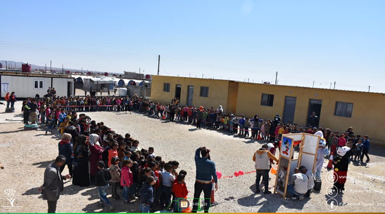 مركز السلام والمجتمع المدني يقيم أنشطة توعوية لأطفال المخيمات