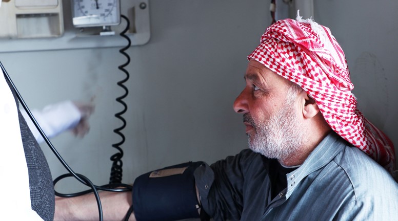 Hazano mobile clinic continues its work in the camps