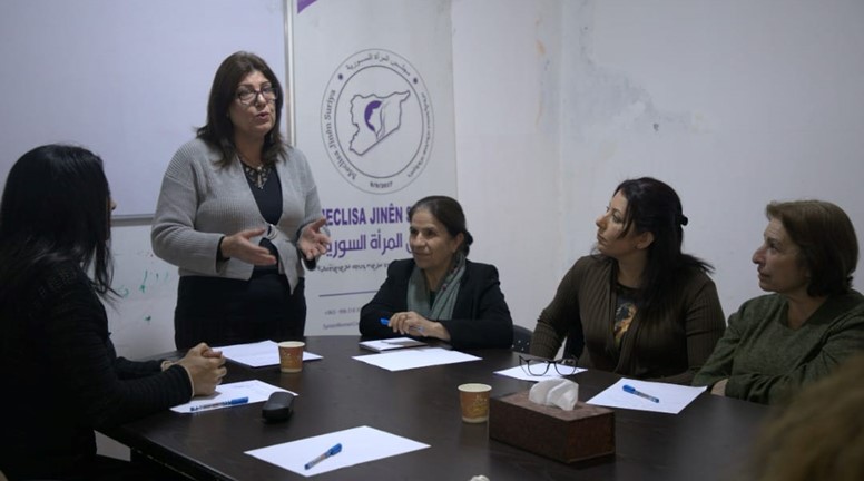 مكتب القامشلي لمجلس المرأة السورية ينظم محاضرة عن عيد الأكيتو