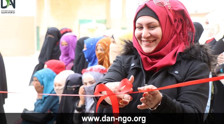 معرض للأعمال اليدوية من صنع طالبات برنامج التعليم المُسرع في دير الزور