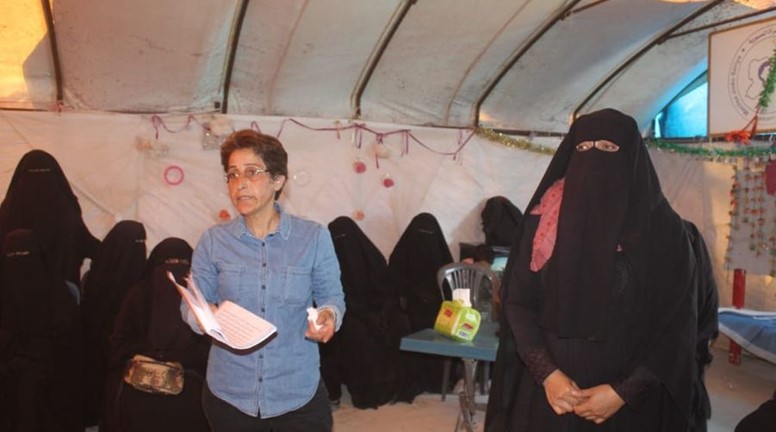 محاضرة توعوية عن التنمر في مخيم الهول شمال شرق سوريا