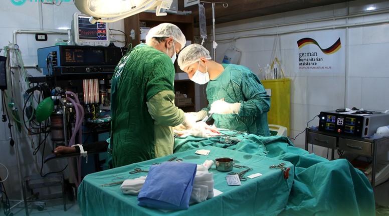 مشفى أرمناز الجراحي يقدِّم ما يزيد عن 400 جراحة شهريا