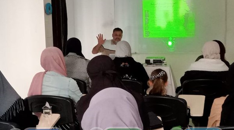 Dialogue seminar entitled "Women in the Qur'an between Theology and Politics"