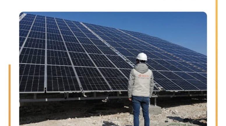 تركيب ألواح الطاقة الشمسية  في محطة المياه بقرية مشهد روحين /الدانا/حارم/إدلب.