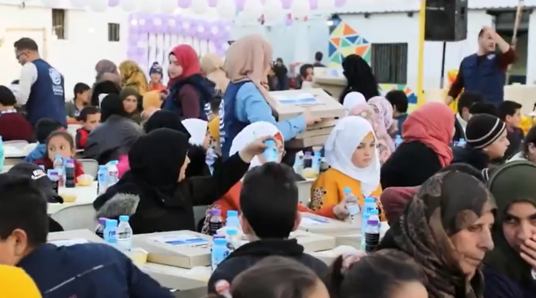 حملة إفطار صائم في مخيمات عرسال بلبنان