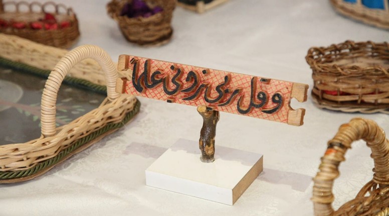 افتتاح المعرض الأول لمركز أيادي مبصرة في إدلب